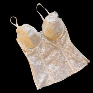 Vintage Smoothie White Stretch Long "Toning Top" with Sheer Lace Front Size 38D